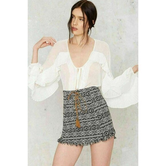 Lioness Dresses & Skirts - Nasty Gal Lioness Womens Aztec Knit You Later lace-up Mini Skirt Size S